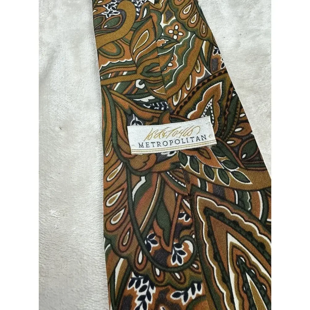 Vintage LORD AND TAYLOR‎ Metropolitan Retro Paisley Design Tie
